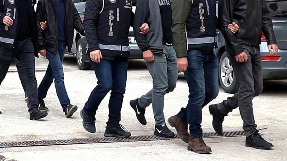 DAEŞ'e para aktaran 9 şüpheli yakalandı. "İnsanı yardım" adı altında para trafiği