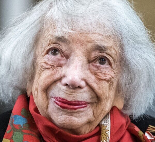 Margot Friedländer, who survived the Holocaust who found his voice, dies at 103