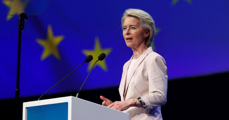 Side of the Court with the New York Times compared to access to vaccine messages against the EU Covidio