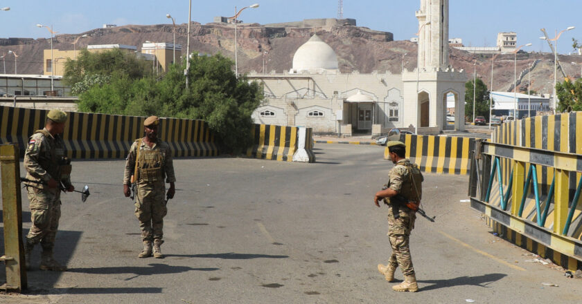 Yemeni Ayrılıkçılar, Husilerin Kontrolündeki Başkente Göz Dikti