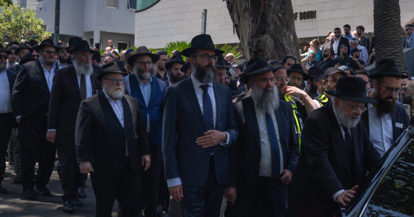 Australian Jews Felt Threatened Long Before Bondi Massacre